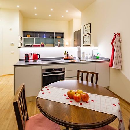 La Casa Colorata - Flats In Milan - Bocconi Apartment ภายนอก รูปภาพ