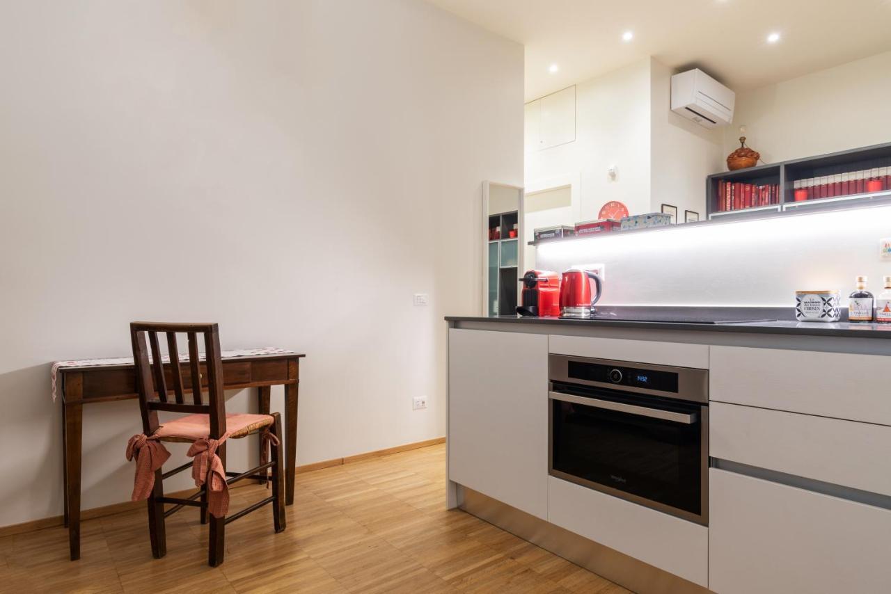 La Casa Colorata - Flats In Milan - Bocconi Apartment ภายนอก รูปภาพ