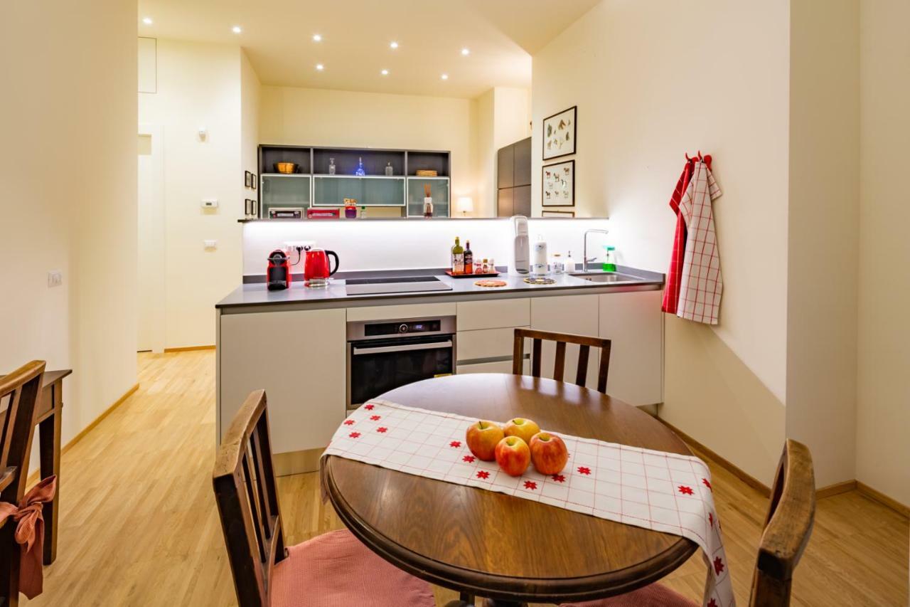 La Casa Colorata - Flats In Milan - Bocconi Apartment ภายนอก รูปภาพ